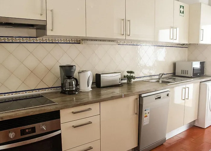 Alta Oura 2 아파트